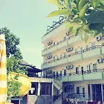 Asia Hotel מלון 3*
