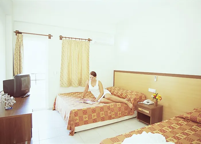 מלון Asia Hotel קמר