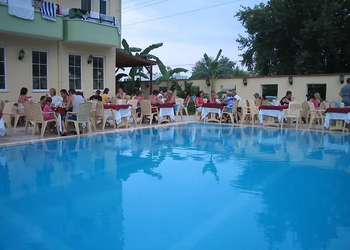 מלון Asia Hotel 3*