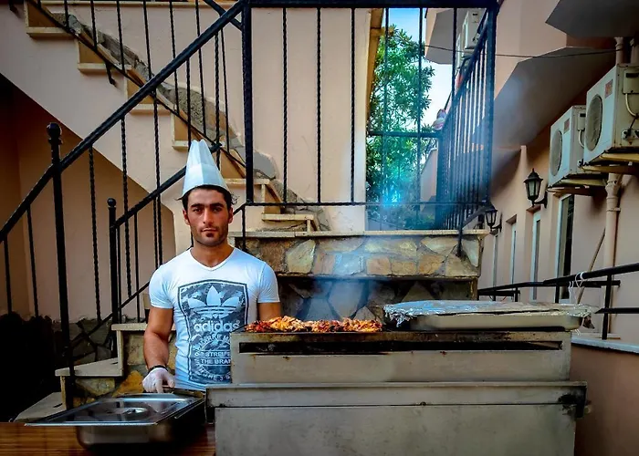 Asia Hotel מלון 3*